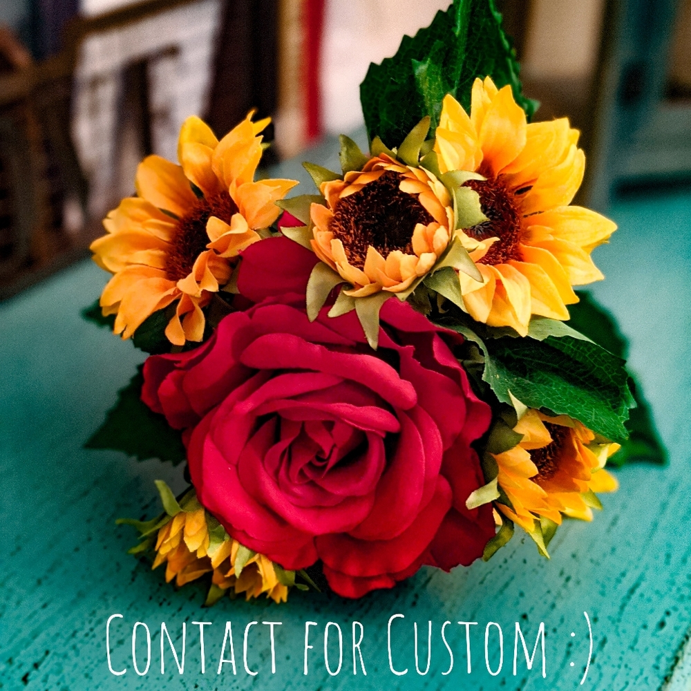 Sunflower & Rose Rustic Burlap Bouquet - Picture 9 of 12
